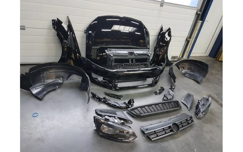 Voorkop (moet nog gespoten worden – in kleur 1100) geschikt voor Polo 6R